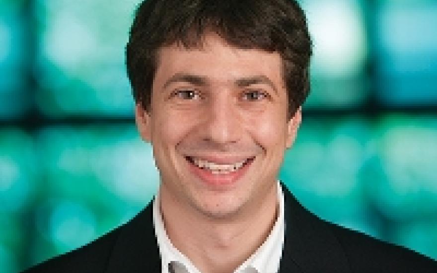 Headshot of Aaron Roth